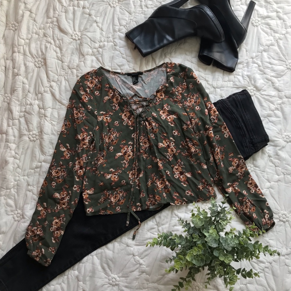 H&M Green Cropped Blouse